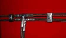 QM Range Hose Set-up - The hoses for the hydraulic door are now better secured on the underside of the trailer to ensure the hoses remain away from areas where they could be damaged.