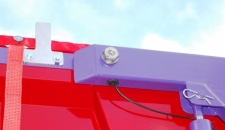 Tapered Hydraulic Door Arms - the ends of the hydraulic door arms are tapered to help push obstructions past the side of the trailer.
