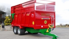 QM/1400 Monocoque Trailer Bespoke Green Chassis, Inspection Ladder