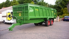 QM/14 painted Fendt green