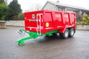 QM/8 Monocoque Trailer with Bespoke Wings and 500/50x17 Wheels