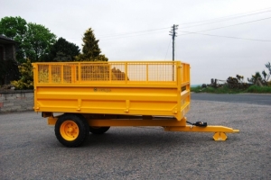 S/4 with custom yellow paint finish, local authority specification.