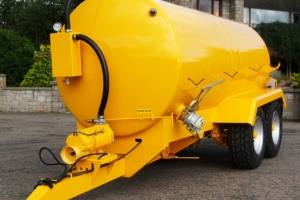 ST2550 Bespoke Tandem Axle Tanker With Yellow Paint Finish