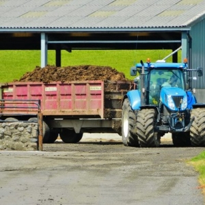 Marshall Agricultural Trailer Manufacturer - QM/14 Loaded with Muck