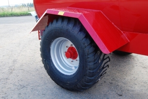 ST/1800 Slurry Tanker Mudguards