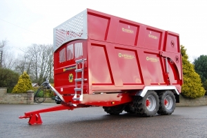 QM/1200 Silage - Side View