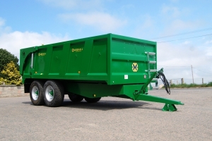 John Deere Green QM/12