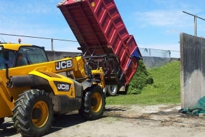 Lackham College QM/14SS Silage Trailers