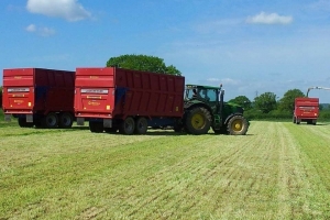 Lackham College QM/14SS Silage Trailers